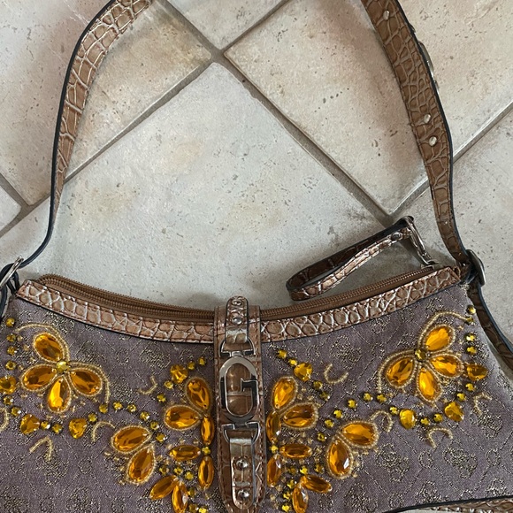 Purse - Picture 1 of 2